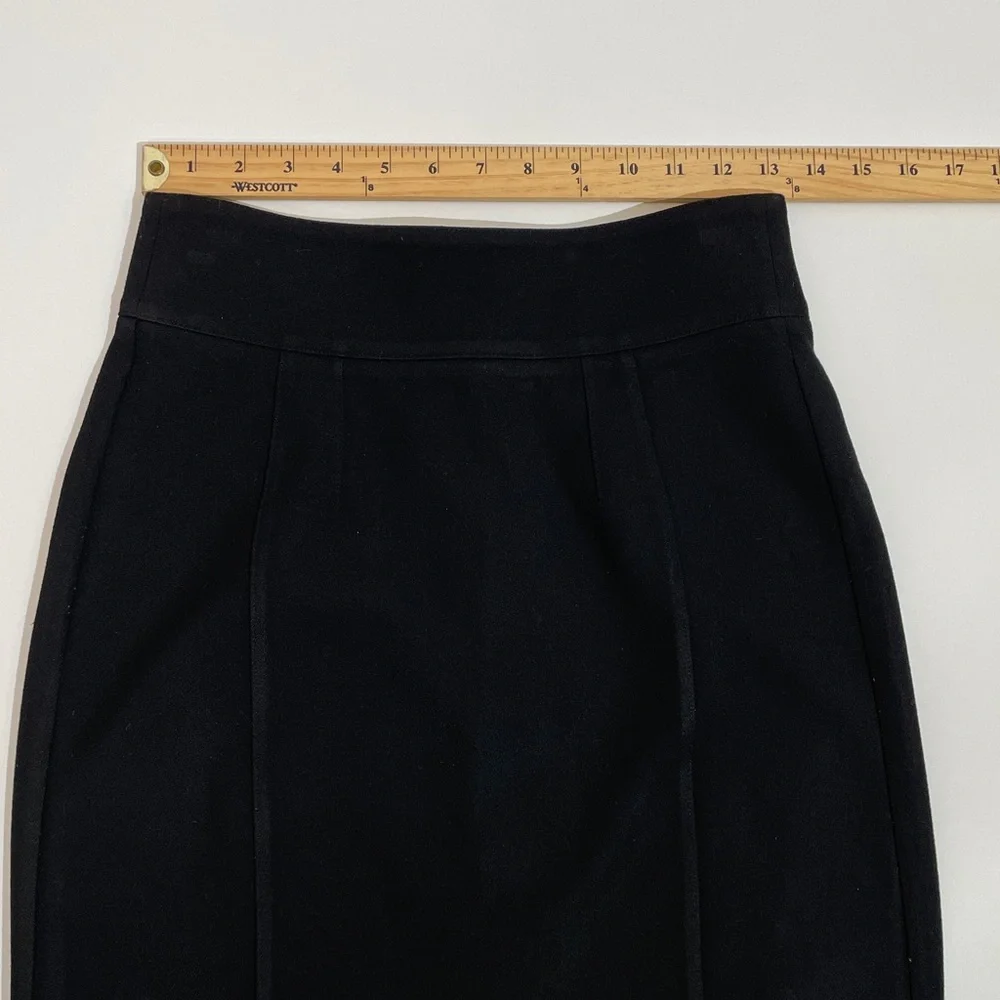 Burberry London Pencil Skirt Size 2 Black Lined EUC